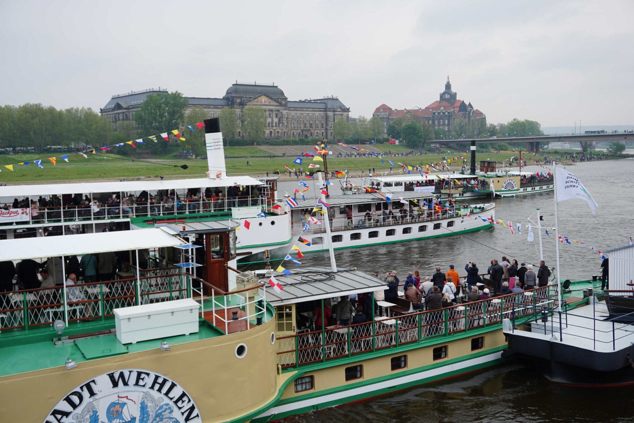 Sächsische Dampfschiffahrt › SACHSEN.TOURS