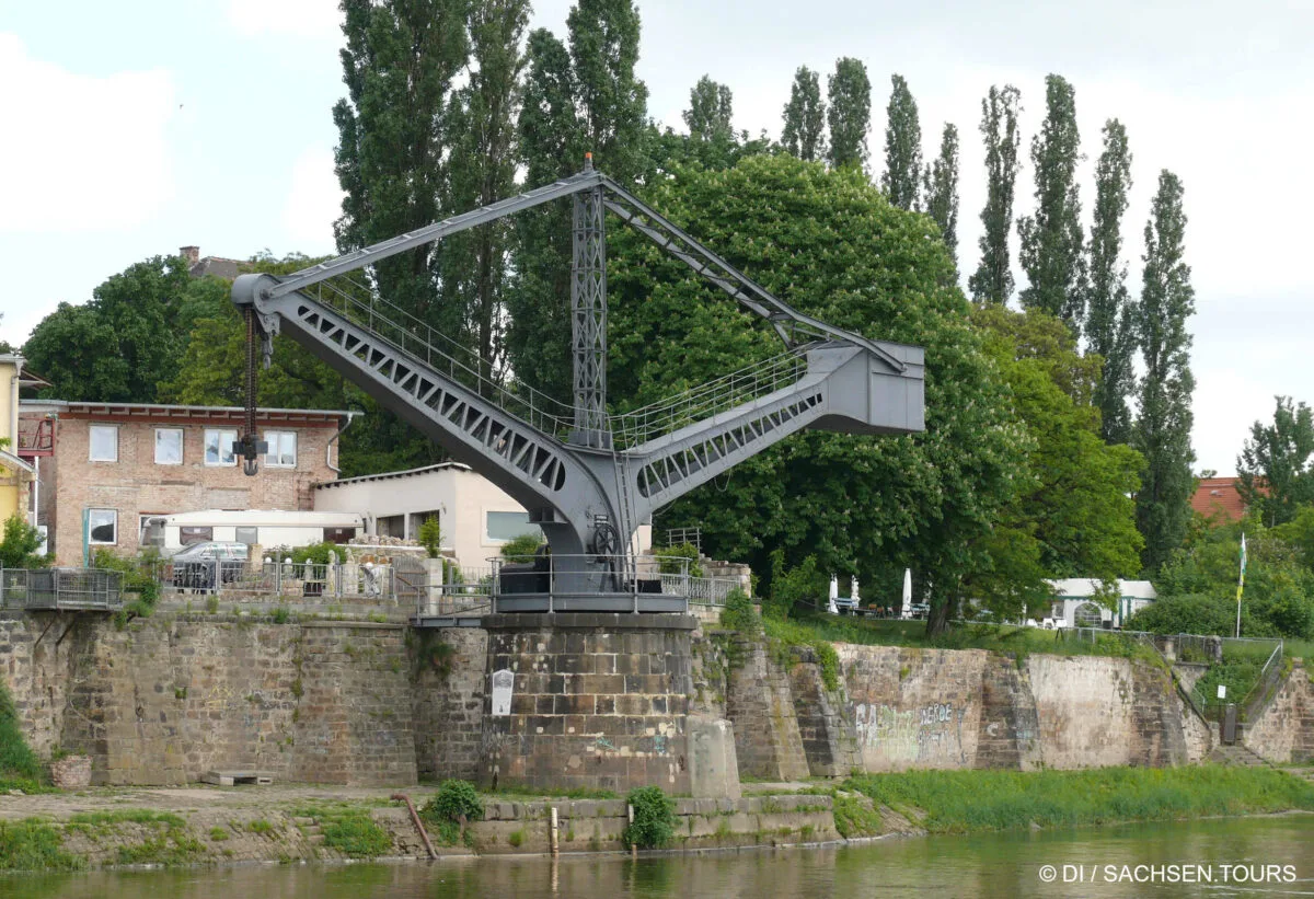 Historischer Schiffshebekran