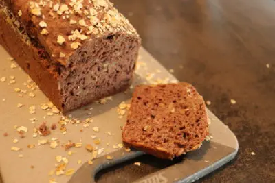 Dinkelvollkornbrot mit Aronia (Thermomix®-geeignet)